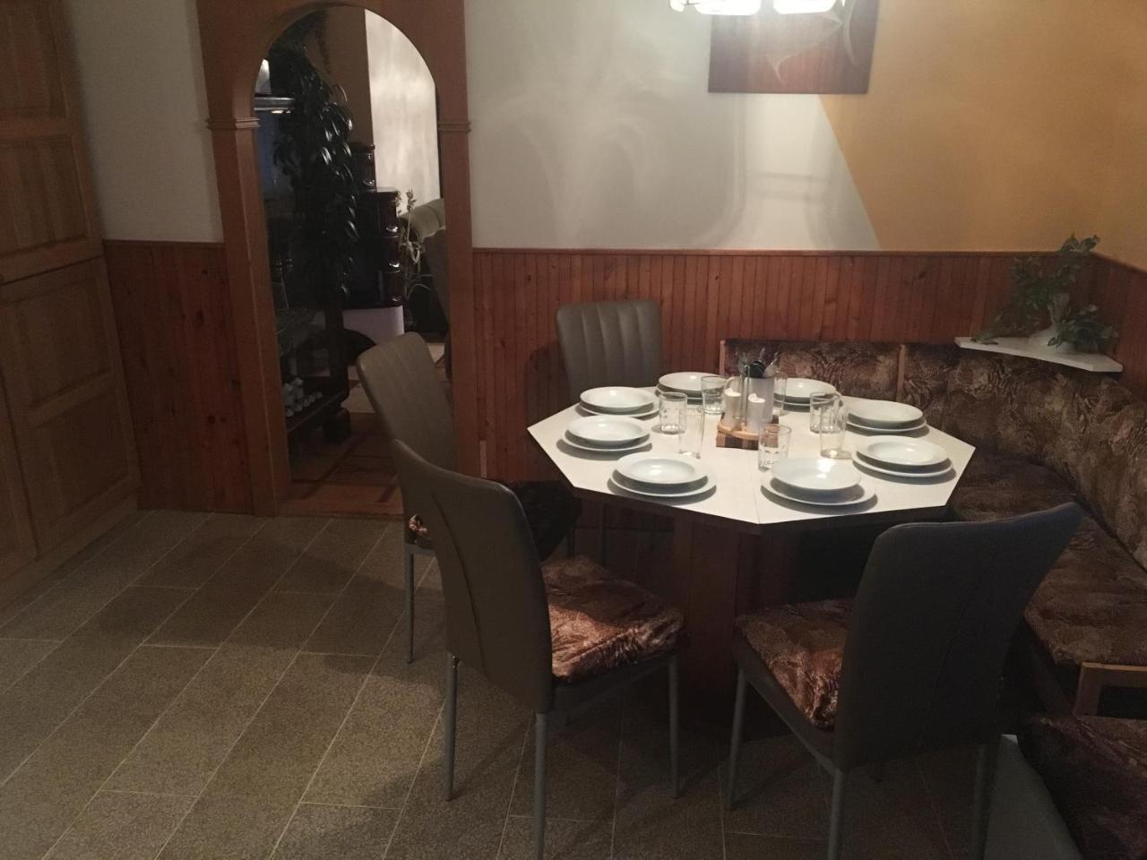 Ferienwohnung Apartman Olesnik Exterior foto
