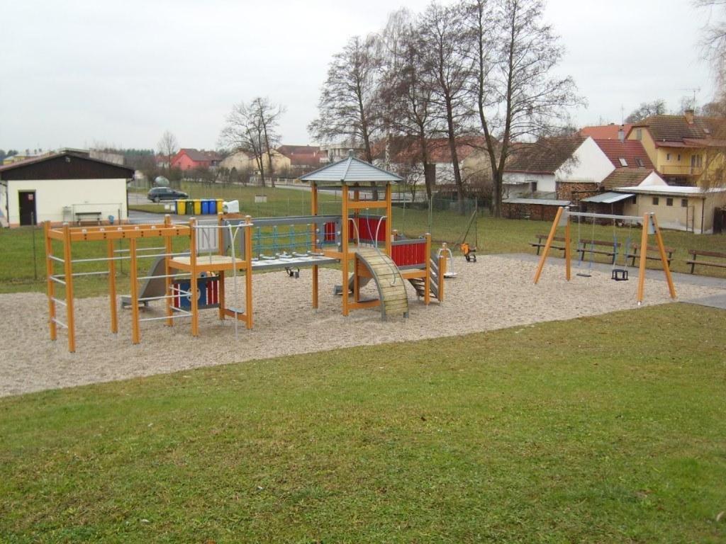 Ferienwohnung Apartman Olesnik Exterior foto
